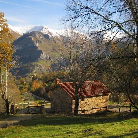 Los Pradones San Roque de Ríomiera エクステリア 写真