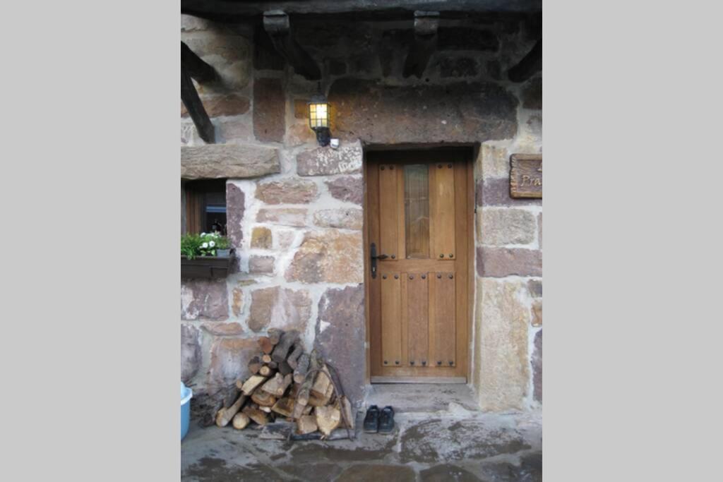 Los Pradones San Roque de Ríomiera エクステリア 写真