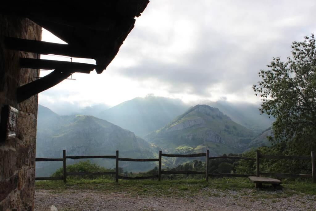 Los Pradones San Roque de Ríomiera エクステリア 写真